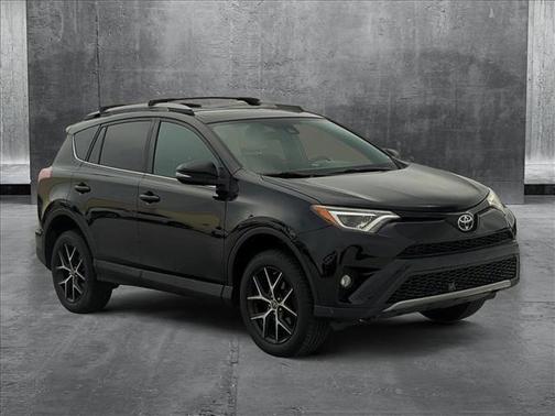 2017 Toyota RAV4 SE