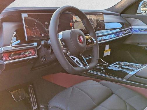 Mineral White Metallic 2026 BMW 740 i