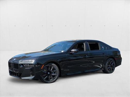 2025 BMW 750e xDrive
