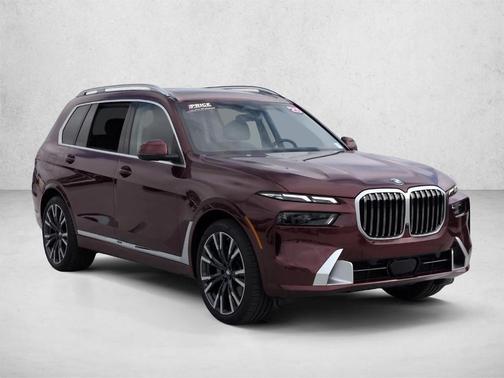 Aventurin Red Metallic 2025 BMW X7 xDrive40i