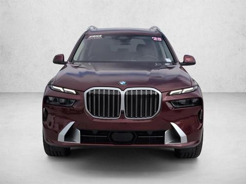 Aventurin Red Metallic 2025 BMW X7 xDrive40i