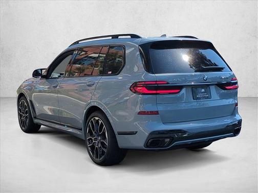2026 BMW X7 M60i