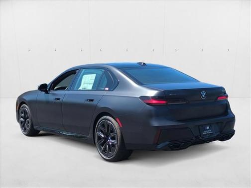 2025 BMW 760 760i xDrive