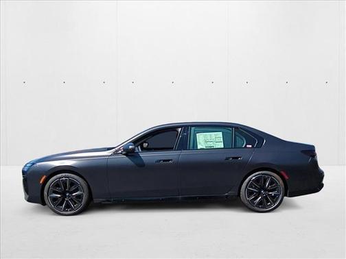 2025 BMW 760 760i xDrive