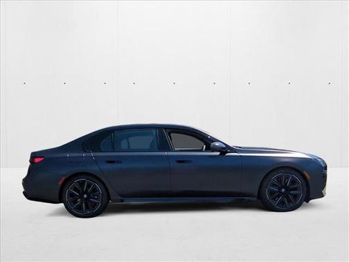 2025 BMW 760 760i xDrive