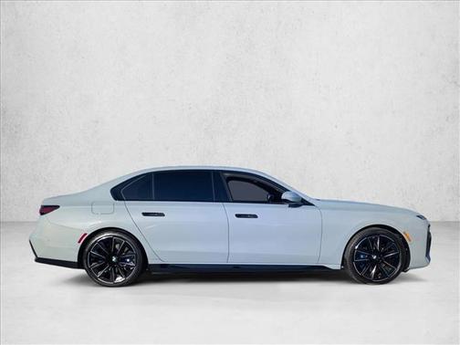 2025 BMW i7 xDrive60