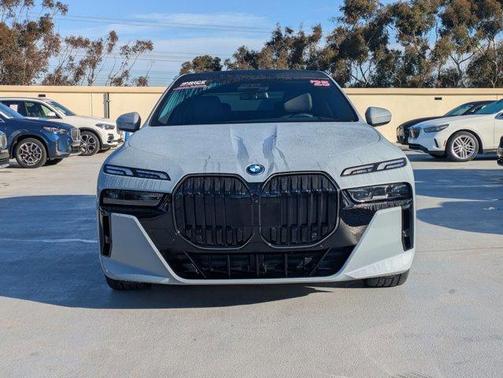 2025 BMW i7 xDrive60