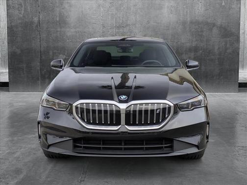 2024 BMW i5 eDrive40