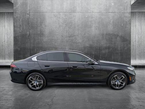 2024 BMW i5 eDrive40