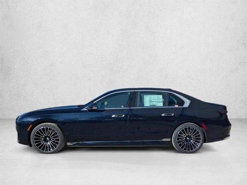 Carbon Black Metallic 2026 BMW i7 XDrive60