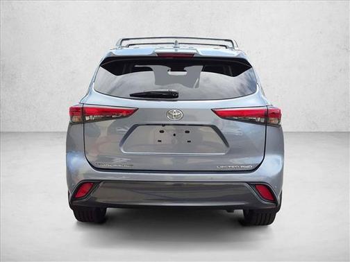 Moon Dust 2021 Toyota Highlander Limited