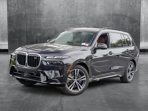 2025 BMW X7 M60i