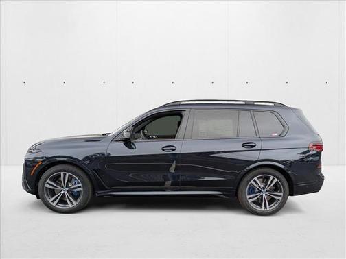 2025 BMW X7 M60i