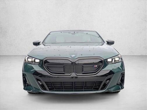 2025 BMW i5 M60