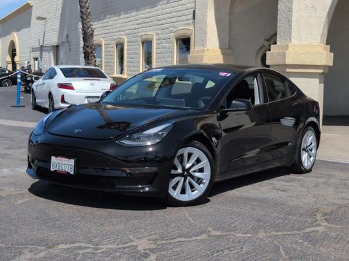Black 2021 Tesla Model 3 Long Range
