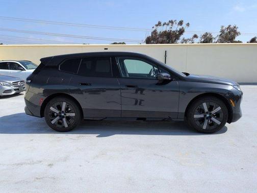 Dark Graphite Metallic 2024 BMW iX xDrive50