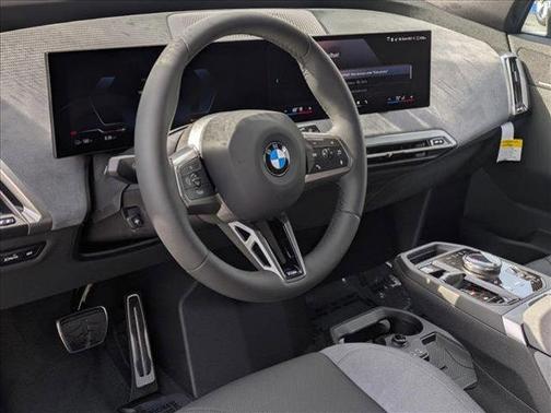 2026 BMW iX xDrive60