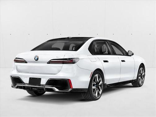 Alpine White 2026 BMW 740 i