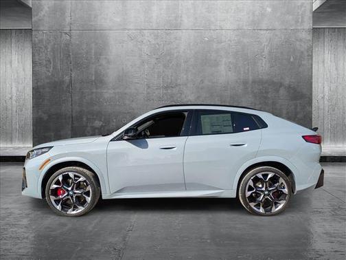 2025 BMW X2 xDrive28i