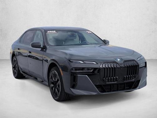 Gray Metallic 2023 BMW i7 xDrive60