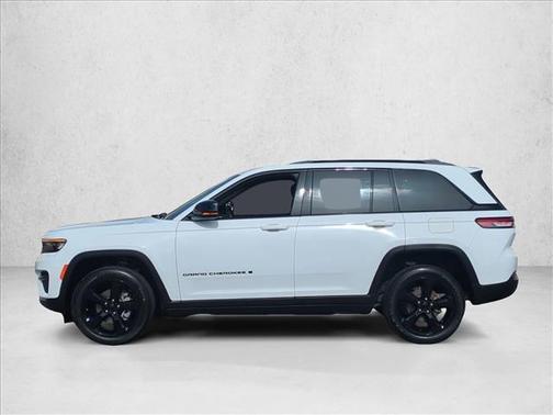 2022 Jeep Grand Cherokee Altitude