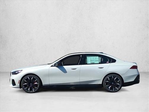 2025 BMW i5 M60
