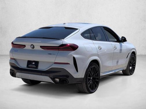 Alpine White 2027 BMW X6 xDrive40i