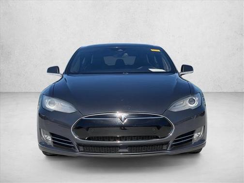 2015 Tesla Model S 90D