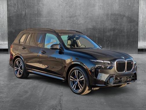 2025 BMW X7 M60i