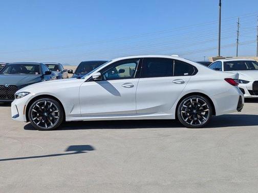 2026 BMW 330 i NA