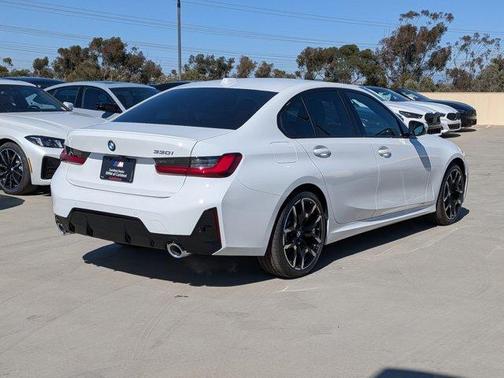 2026 BMW 330 i NA