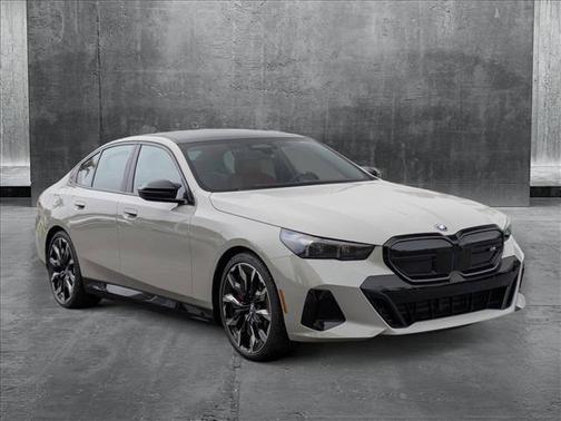 2025 BMW i5 M60