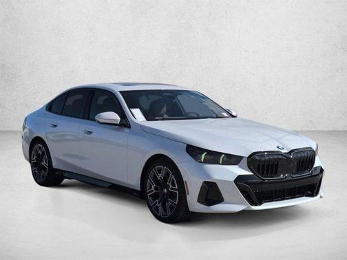 Mineral White Metallic 2026 BMW 530 i