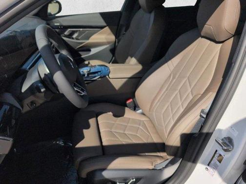 Mineral White Metallic 2026 BMW 530 i