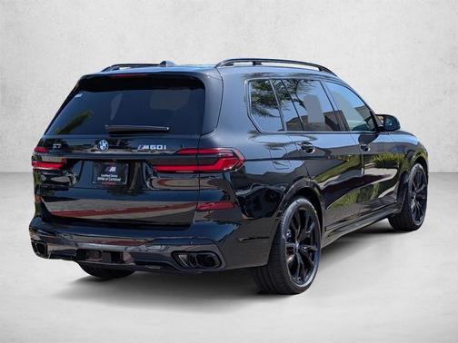 Black Sapphire Metallic 2026 BMW X7 M60i