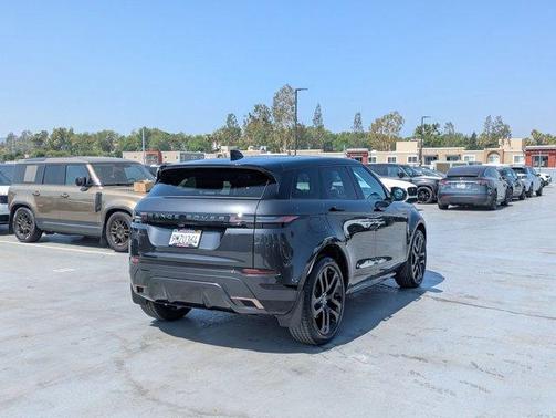 2024 Land Rover Range Rover Evoque Dynamic SE