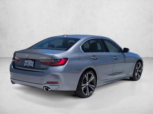 Gray Metallic 2024 BMW 330 i