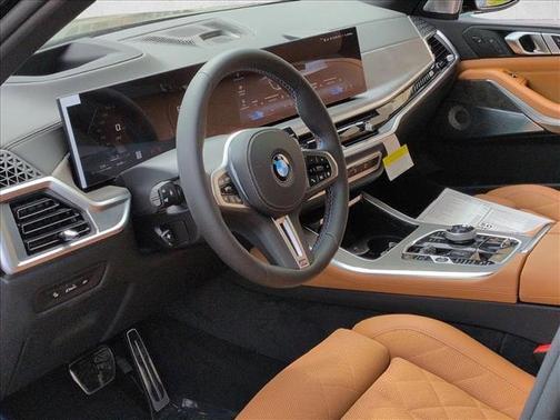 Oxford Green Metallic 2026 BMW X5 M60i