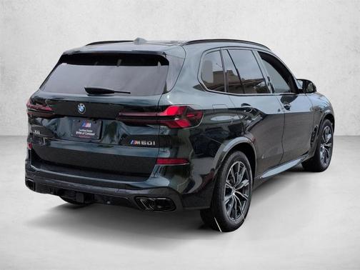 Oxford Green Metallic 2026 BMW X5 M60i