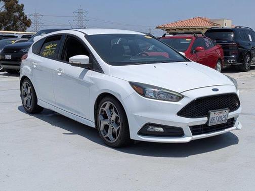 2017 Ford Focus ST Base