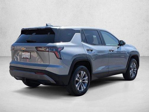 Sterling Gray Metallic 2025 Chevrolet Equinox LT