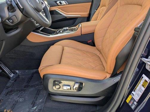 Tanzanite Blue II Metallic 2026 BMW X5 PHEV xDrive50e