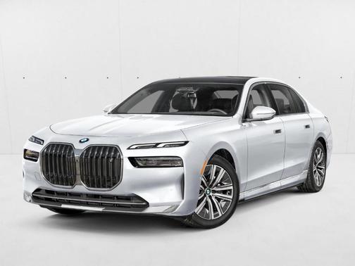 Mineral White Metallic 2026 BMW i7 XDrive60