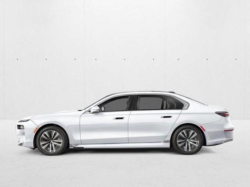 Mineral White Metallic 2026 BMW i7 XDrive60