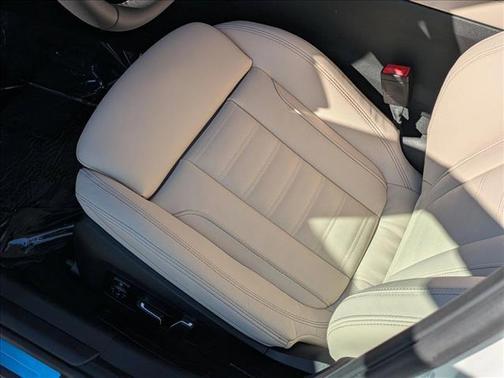 Mineral White Metallic 2026 BMW 330 i NA