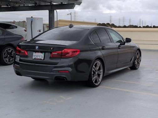 Dark Graphite Metallic 2019 BMW M550 i xDrive
