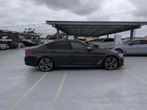 Dark Graphite Metallic 2019 BMW M550 i xDrive