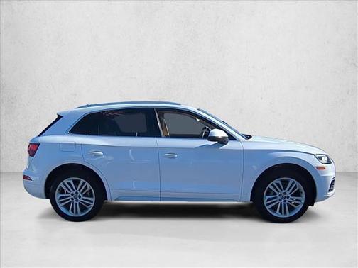 2018 Audi Q5 2.0T Premium Plus