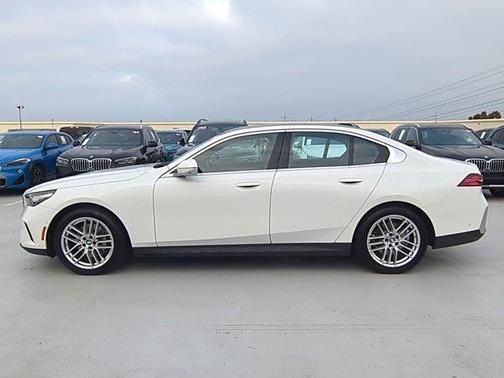 2024 BMW 530 i xDrive