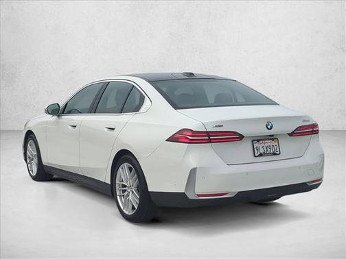 2024 BMW 530 i xDrive